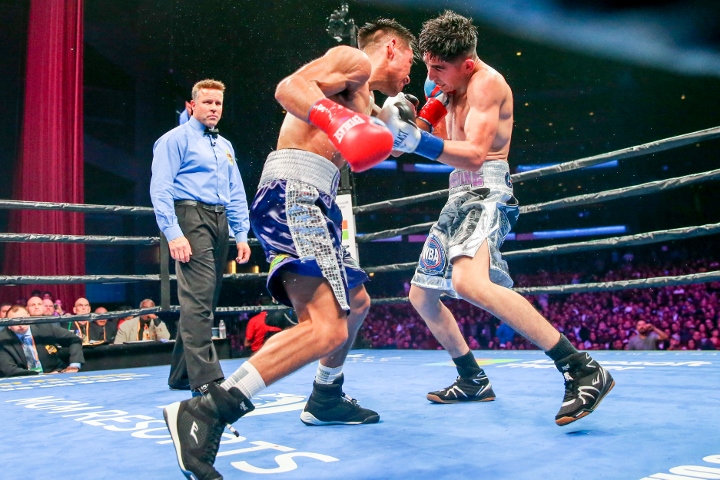 Photos: Leo Santa Cruz Outworks a Durable Rafael Rivera - Boxing News